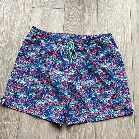 Vineyard Vines Men’s Swim Trunks with Elastic Waistband and Drawstring - Picture 1 of 5